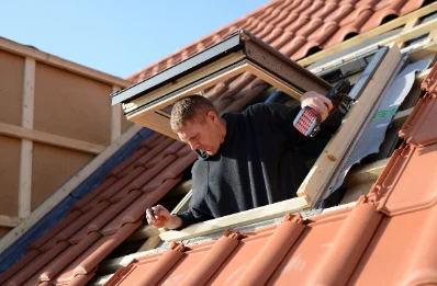 Pose de fenêtres de toit Velux à Blanot